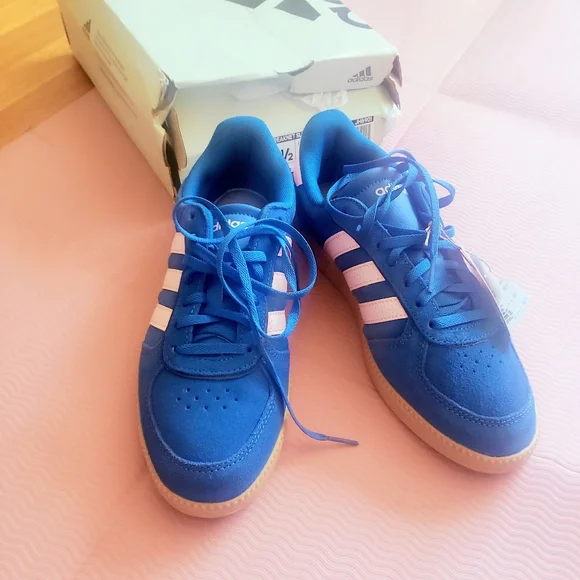 Adidas Breaknet Sleek Sneakers Women’s size 8.5 Bright Blue  White NEW in Box - Picture 2 of 9